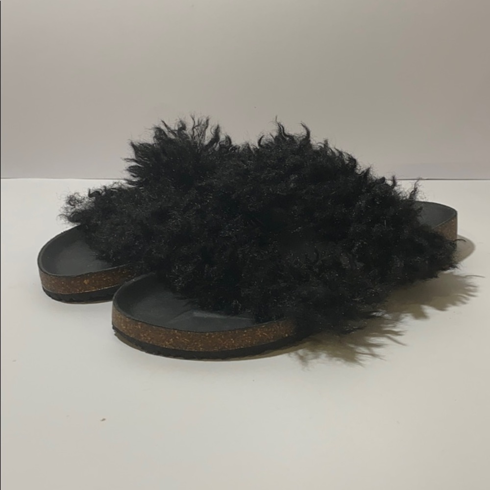 Universal Threads Fuzzy Slides